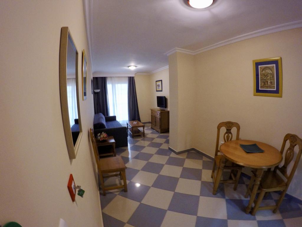Apartamentos Nina De Oro Torremolinos Zewnętrze zdjęcie
